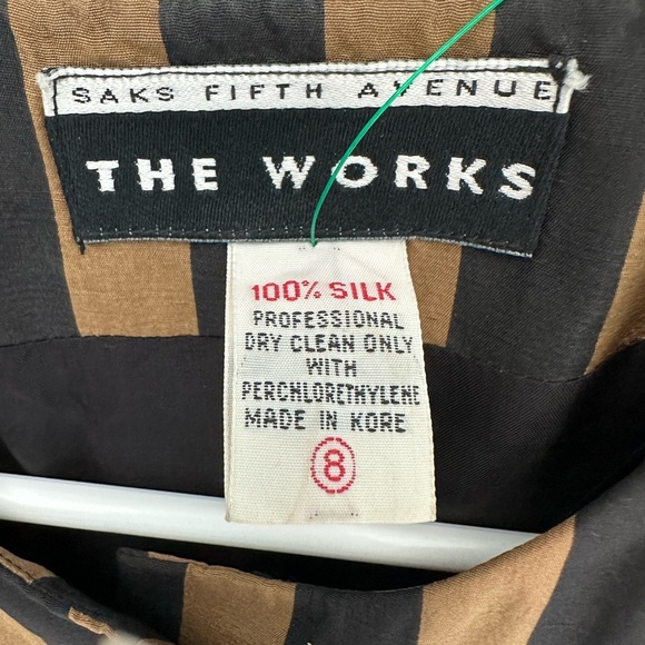Vintage Saks Fifth Avenue Black & Gold Stripes 100% Silk Blazer size 8. - Picture 2 of 4